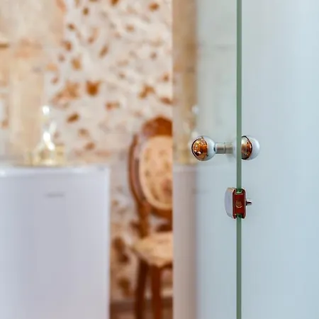 アパートホテル Hamam Portou ハニア