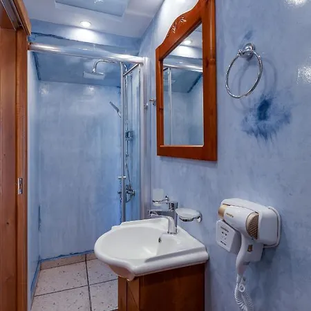 Hamam Portou 公寓式酒店